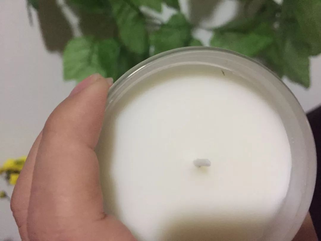 石蠟香薰蠟燭真的對(duì)人體有害嗎？究竟有害在哪里？